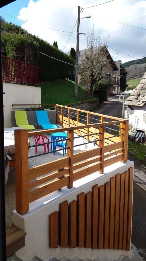 Villa Les Planchettes Orcival Exterior foto